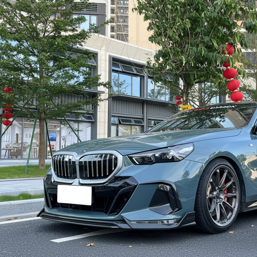 BMW 5 Series G60 G61 Pre-Preg Dry Carbon Fibre Front Lip (2024+)