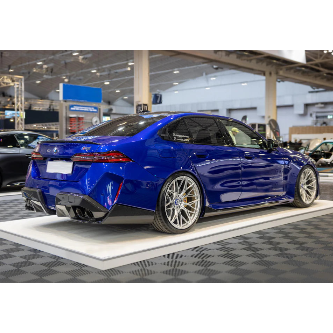 BMW M5 G90 & G99 Dry Carbon Fiber Kit