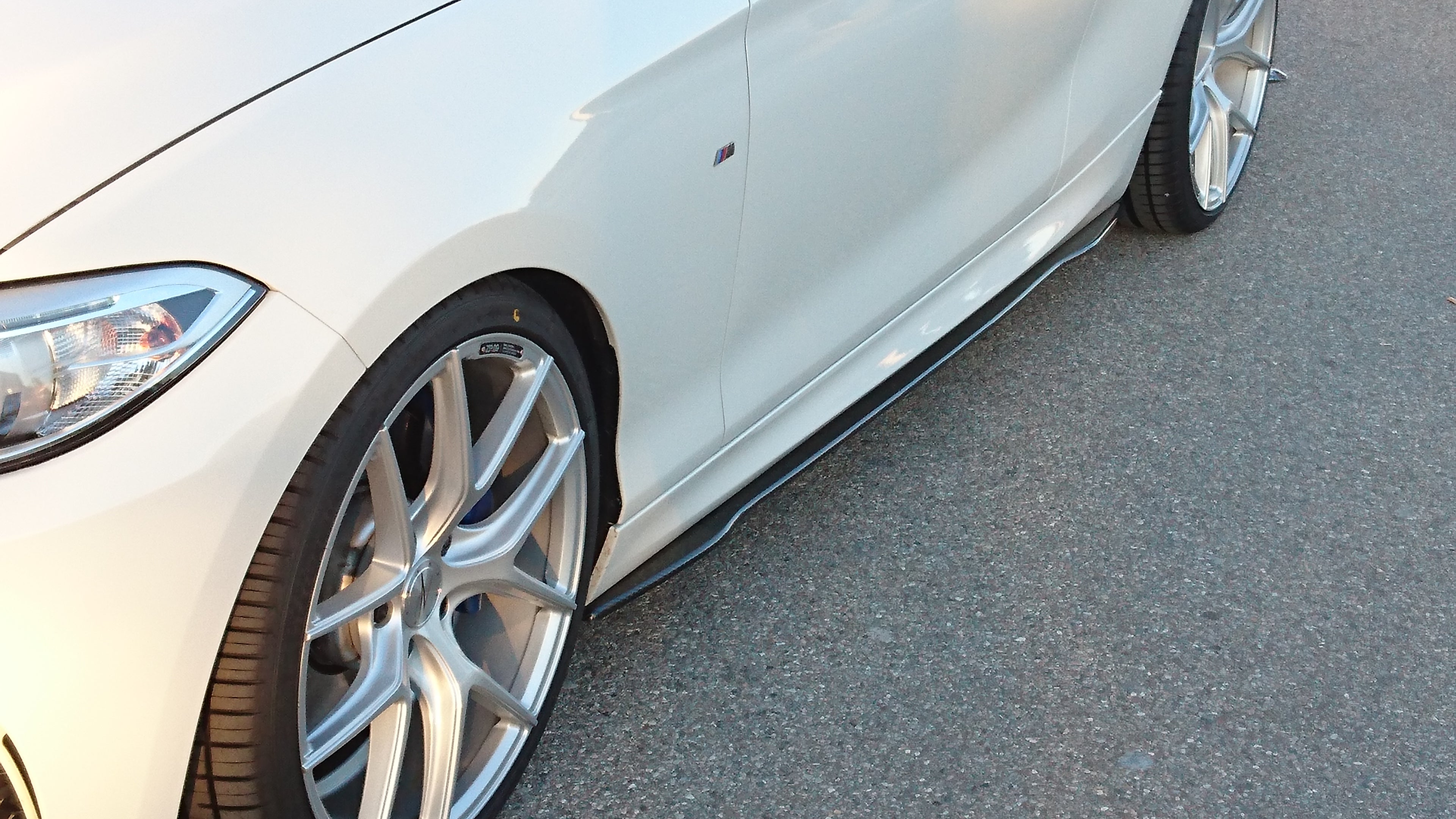 Pre-Preg Dry Carbon Fibre Side Skirts Mt Style For BMW 1 & 2 Series F20/F21/F22/F23 LCI (2015-2019)